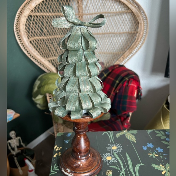 Other - Ribbon Christmas tree